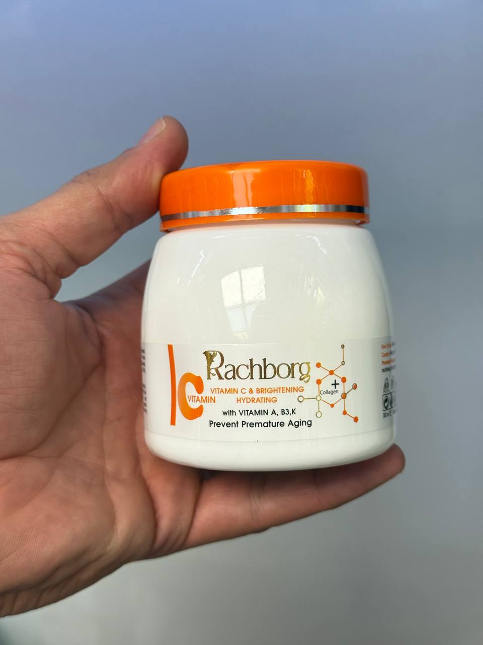 کرم مرطوب کننده و ابرسان راچبورگ (Rachborg) مدل ویتامین C